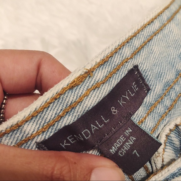 🚫SOLD🚫 Kendall and Kylie high wasted shorts - Picture 3 of 3